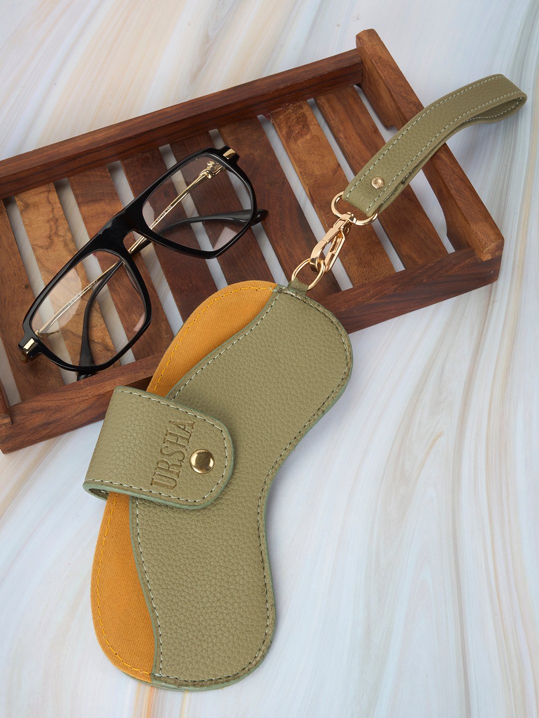 Eyewear cover - Image 3